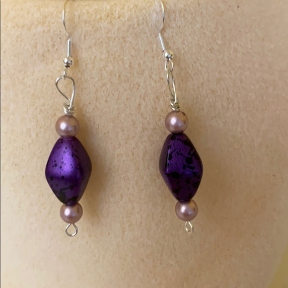 Purple , pink and .925 silver handmade drop pierced earrings - Picture 3 of 8